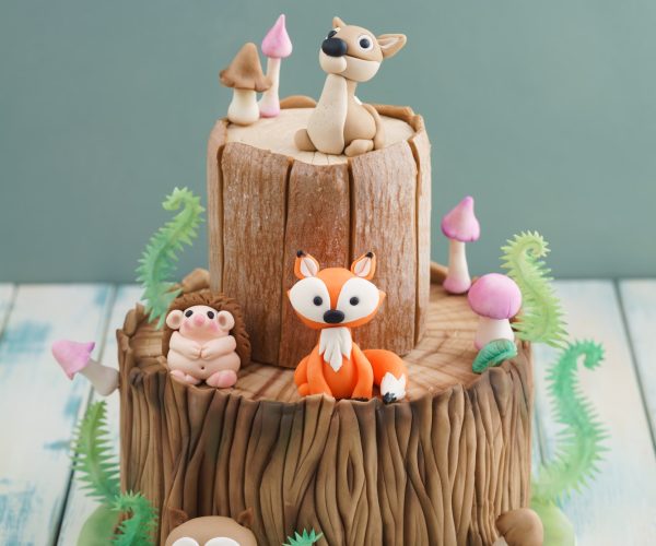 enchanted-forest-cake.jpg